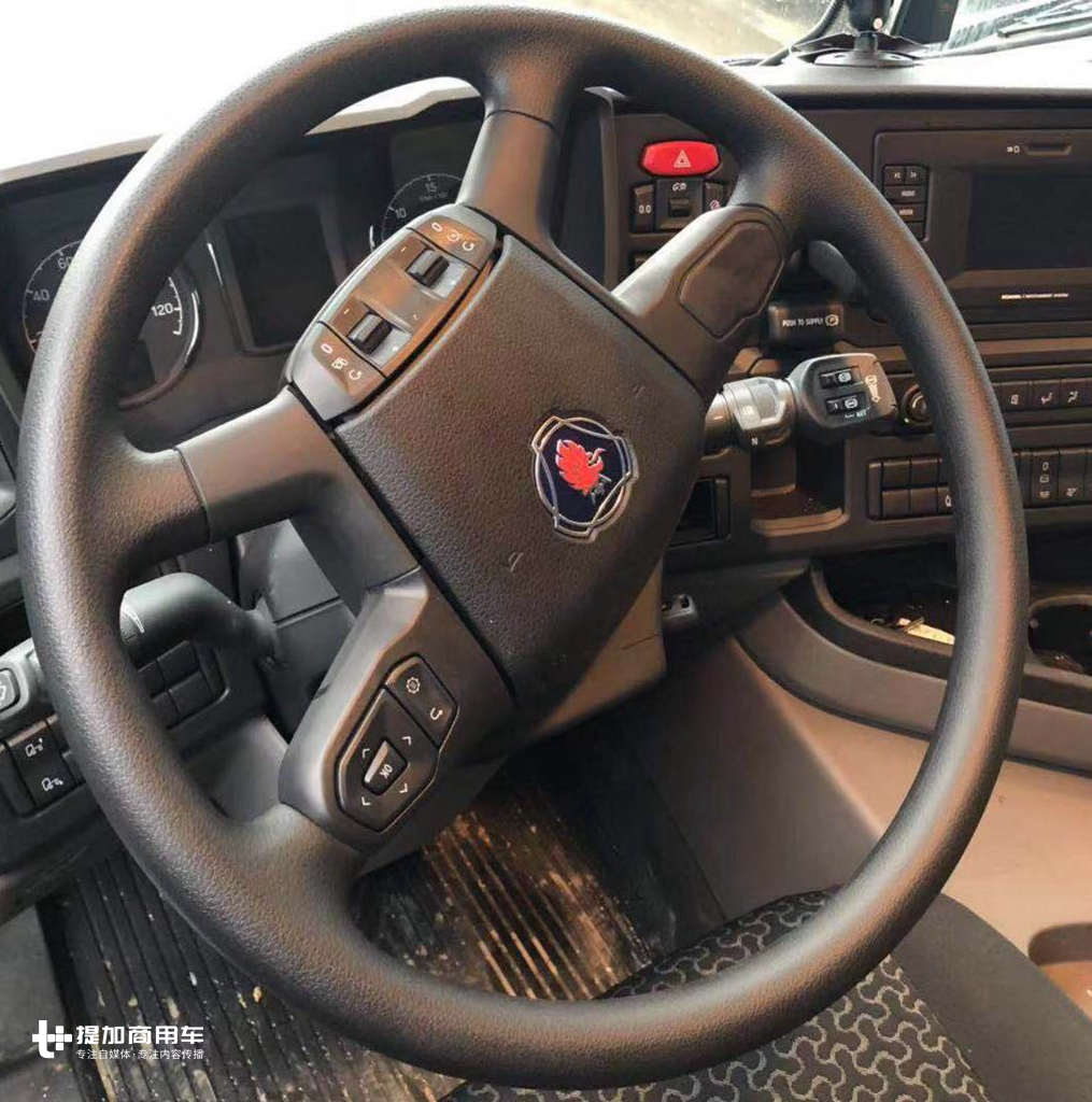 1300升容量油箱+液力缓速器,中通购入的低配版新款斯堪尼亚实拍 - 第4张 - 提加商用车网 1300升容量油箱+液力缓速器,中通购入的低配版新款斯堪尼亚实拍 - 第4张