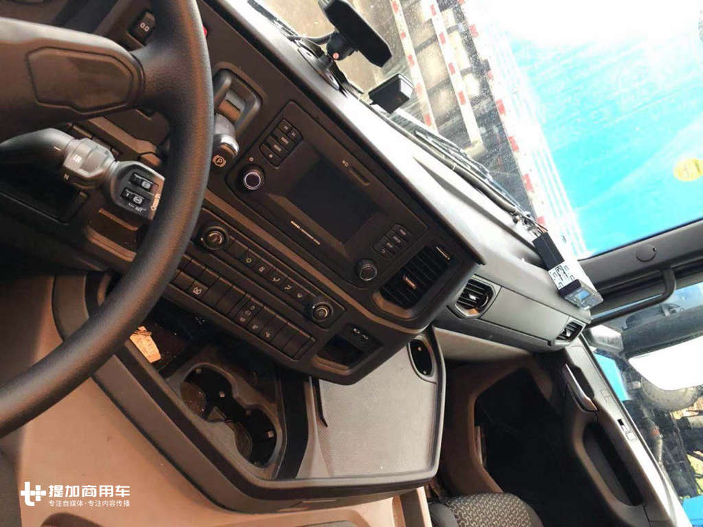 1300升容量油箱+液力缓速器,中通购入的低配版新款斯堪尼亚实拍 - 第6张 - 提加商用车网 1300升容量油箱+液力缓速器,中通购入的低配版新款斯堪尼亚实拍 - 第6张