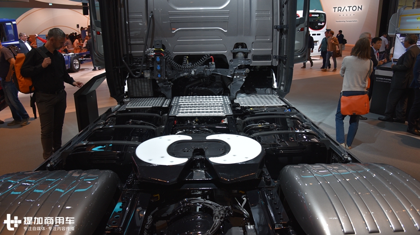 斯堪尼亚R500“低趴”牵引车实拍,省油还能多拉货,欧洲已流行起来 - 第11张 - 提加商用车网 斯堪尼亚R500“低趴”牵引车实拍,省油还能多拉货,欧洲已流行起来 - 第11张