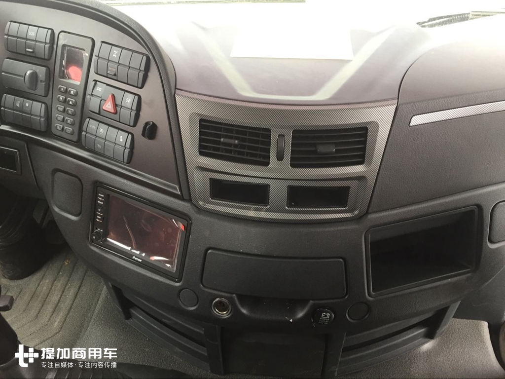 载货车也流行平地板驾驶室?欧曼EST前四后八载货车底盘实拍 - 第7张 - 提加商用车网 载货车也流行平地板驾驶室?欧曼EST前四后八载货车底盘实拍 - 第7张