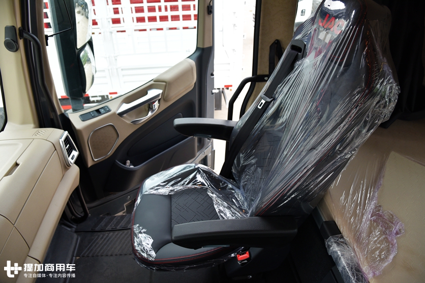 国产旗舰重卡中最值得买的车型?老司机带您重新认识格尔发K7 - 第24张 - 提加商用车网 国产旗舰重卡中最值得买的车型?老司机带您重新认识格尔发K7 - 第24张