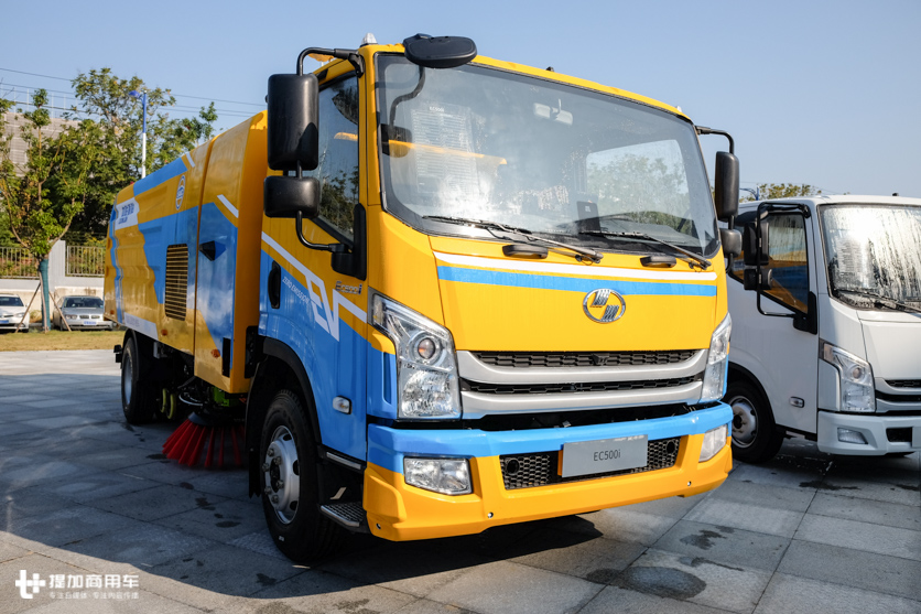 AMT变速箱、电子手刹,货箱减重430公斤,看跃进为我们描述的轻卡未来 - 第11张 - 提加商用车网 AMT变速箱、电子手刹,货箱减重430公斤,看跃进为我们描述的轻卡未来 - 第11张