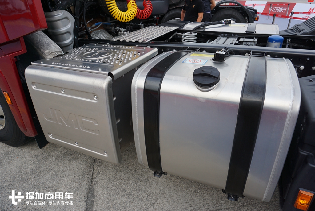 37万多就能开走的旗舰重卡,您想知道的江铃威龙HV5配置信息都在这里 - 第18张 - 提加商用车网 37万多就能开走的旗舰重卡,您想知道的江铃威龙HV5配置信息都在这里 - 第18张