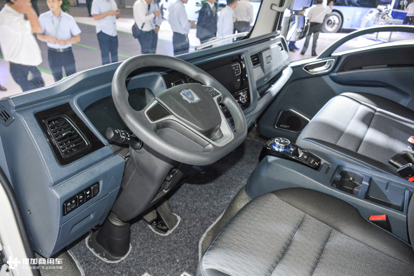 没有续航危机,最便宜的绿牌轻卡?带您见识吉利全新推出的增程式卡车 - 第7张 - 提加商用车网 没有续航危机,最便宜的绿牌轻卡?带您见识吉利全新推出的增程式卡车 - 第7张