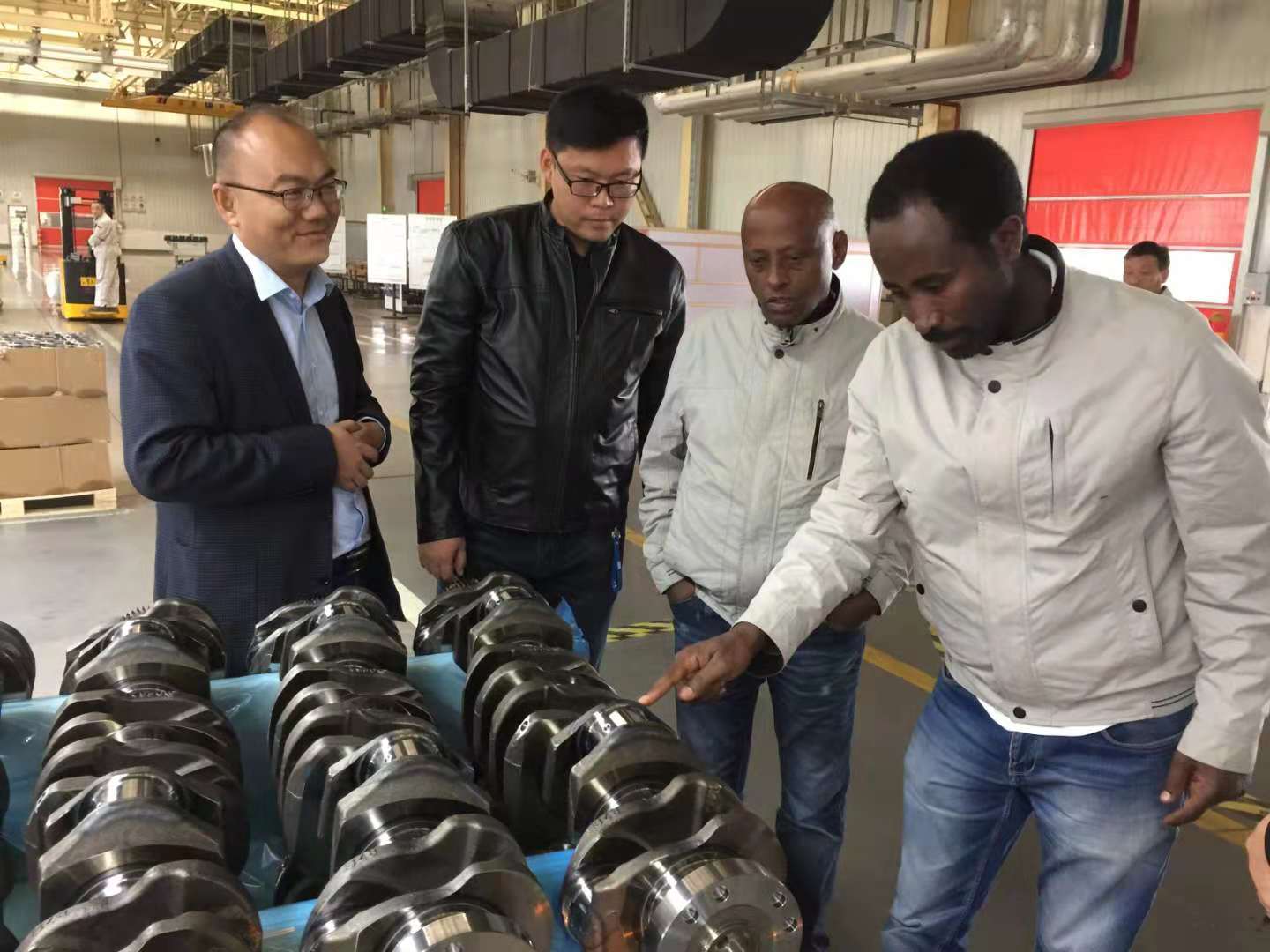 东风商用车交付首批东非用户37台东风天锦KR - 第3张