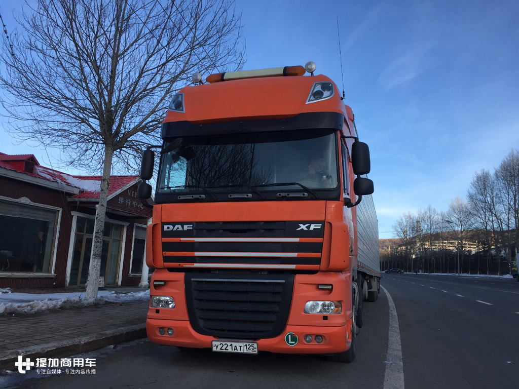 V8动力斯堪尼亚领衔,再带大家看几款欧洲新款卡车,绥芬河口岸拍车之二 - 第7张 - 提加商用车网 V8动力斯堪尼亚领衔,再带大家看几款欧洲新款卡车,绥芬河口岸拍车之二 - 第7张