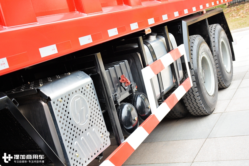 目前最大马力的国产公路自卸车,550马力的德龙X3000自卸车实拍 - 第10张 - 提加商用车网 目前最大马力的国产公路自卸车,550马力的德龙X3000自卸车实拍 - 第10张