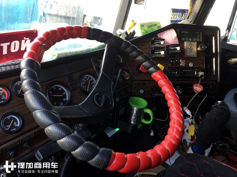 那一天我登上了俄罗斯老大哥的卡车,绥芬河口岸拍卡车之三 - 第23张 - 提加商用车网 那一天我登上了俄罗斯老大哥的卡车,绥芬河口岸拍卡车之三 - 第23张