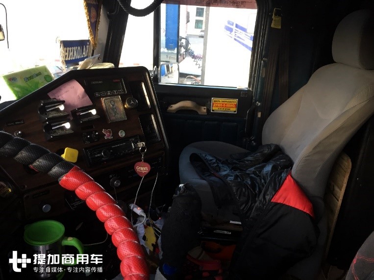 那一天我登上了俄罗斯老大哥的卡车,绥芬河口岸拍卡车之三 - 第24张 - 提加商用车网 那一天我登上了俄罗斯老大哥的卡车,绥芬河口岸拍卡车之三 - 第24张