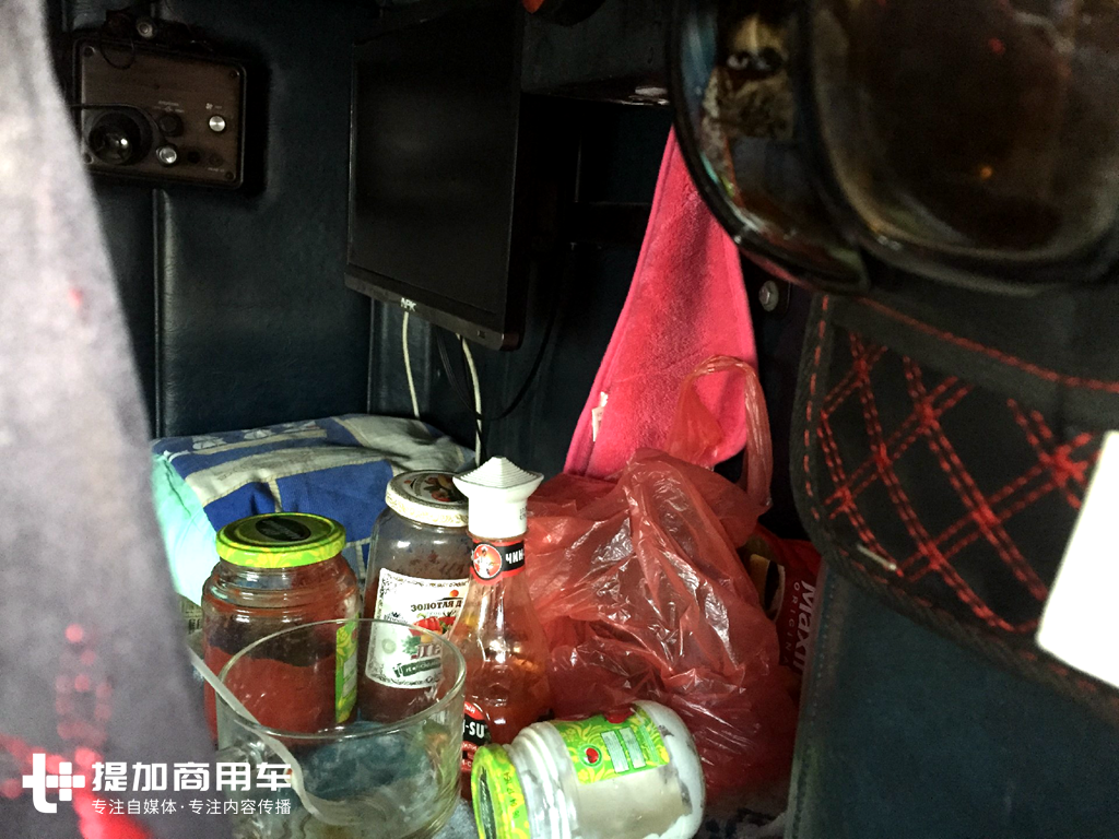 那一天我登上了俄罗斯老大哥的卡车,绥芬河口岸拍卡车之三 - 第28张 - 提加商用车网 那一天我登上了俄罗斯老大哥的卡车,绥芬河口岸拍卡车之三 - 第28张