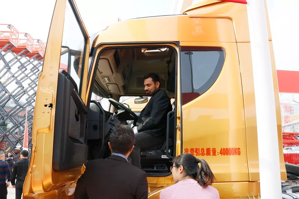 有实力 有创新 华菱星马众星闪耀上海宝马展 - 第18张 - 提加商用车网 有实力 有创新 华菱星马众星闪耀上海宝马展 - 第18张