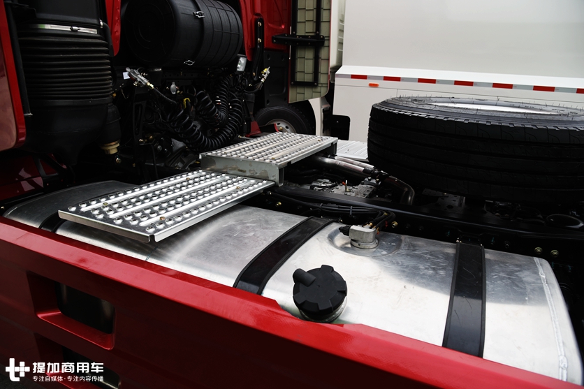 陕汽推出了660马力的重卡,油耗会高吗?适合什么工况?我们为您做了全面解析 - 第20张 - 提加商用车网 陕汽推出了660马力的重卡,油耗会高吗?适合什么工况?我们为您做了全面解析 - 第20张