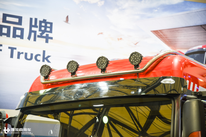 又把KTV包厢搬上了卡车，只靠大卧铺和低价卖车，三一重卡能走多远？ - 第2张