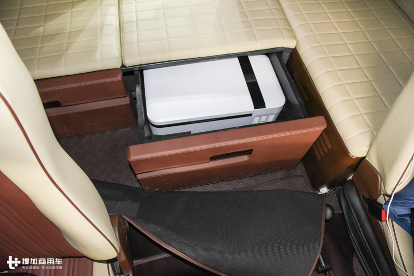 又把KTV包厢搬上了卡车,只靠大卧铺和低价卖车,三一重卡能走多远? - 第24张 - 提加商用车网 又把KTV包厢搬上了卡车,只靠大卧铺和低价卖车,三一重卡能走多远? - 第24张