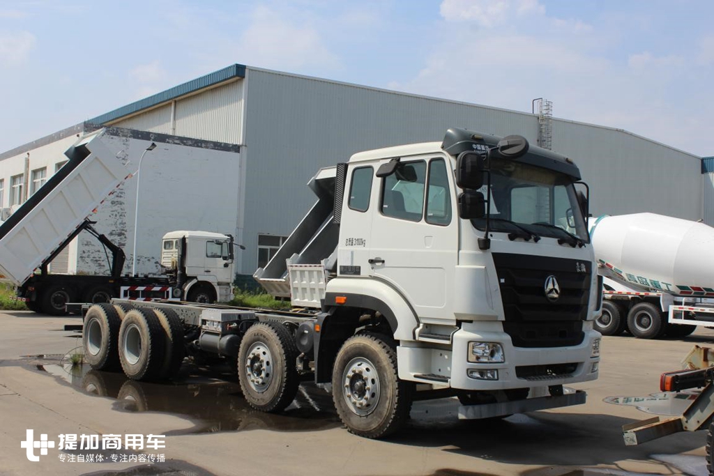 重汽在青岛的卡车改装厂探秘,一堆国产卡车的出口车型,让人眼花缭乱 - 第13张 - 提加商用车网 重汽在青岛的卡车改装厂探秘,一堆国产卡车的出口车型,让人眼花缭乱 - 第13张