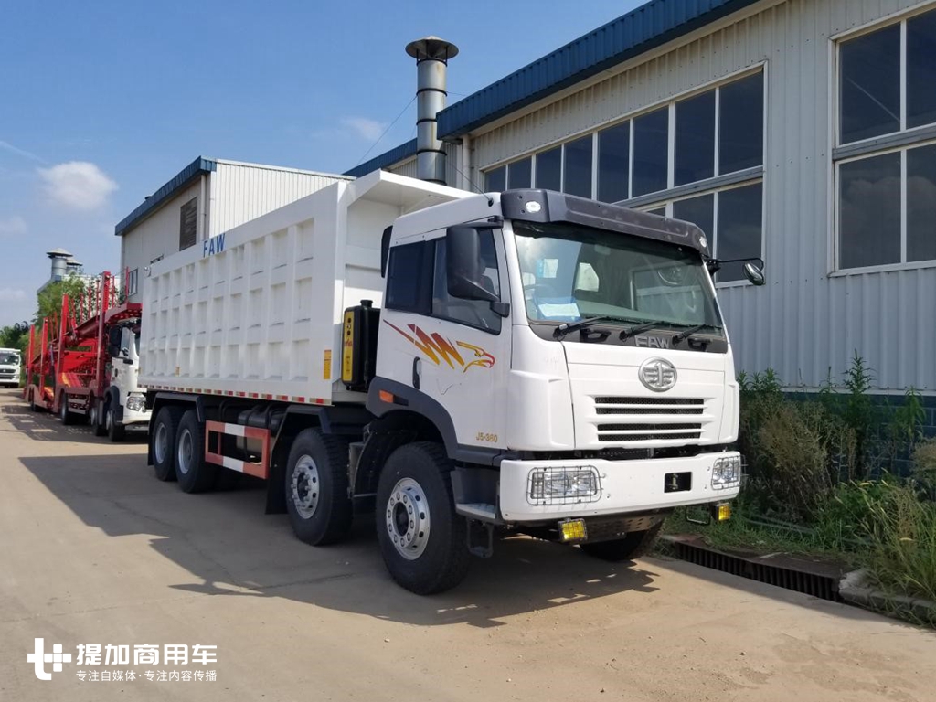 重汽在青岛的卡车改装厂探秘,一堆国产卡车的出口车型,让人眼花缭乱 - 第24张 - 提加商用车网 重汽在青岛的卡车改装厂探秘,一堆国产卡车的出口车型,让人眼花缭乱 - 第24张