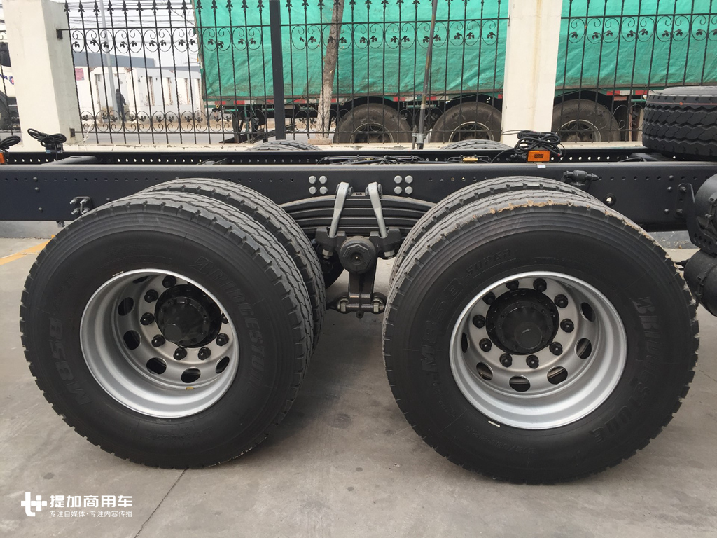 依旧是V8动力,马力升级到650,悄然登陆国内的斯堪尼亚全新一代R系消防车底盘实拍 - 第20张 - 提加商用车网 依旧是V8动力,马力升级到650,悄然登陆国内的斯堪尼亚全新一代R系消防车底盘实拍 - 第20张
