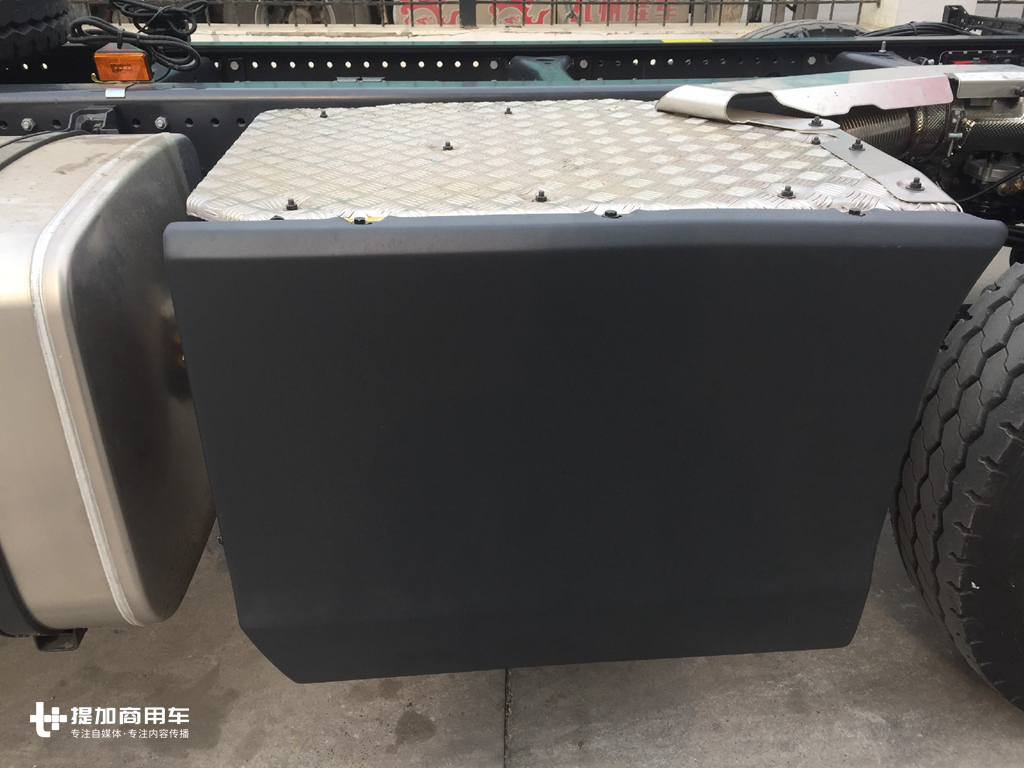 依旧是V8动力,马力升级到650,悄然登陆国内的斯堪尼亚全新一代R系消防车底盘实拍 - 第21张 - 提加商用车网 依旧是V8动力,马力升级到650,悄然登陆国内的斯堪尼亚全新一代R系消防车底盘实拍 - 第21张