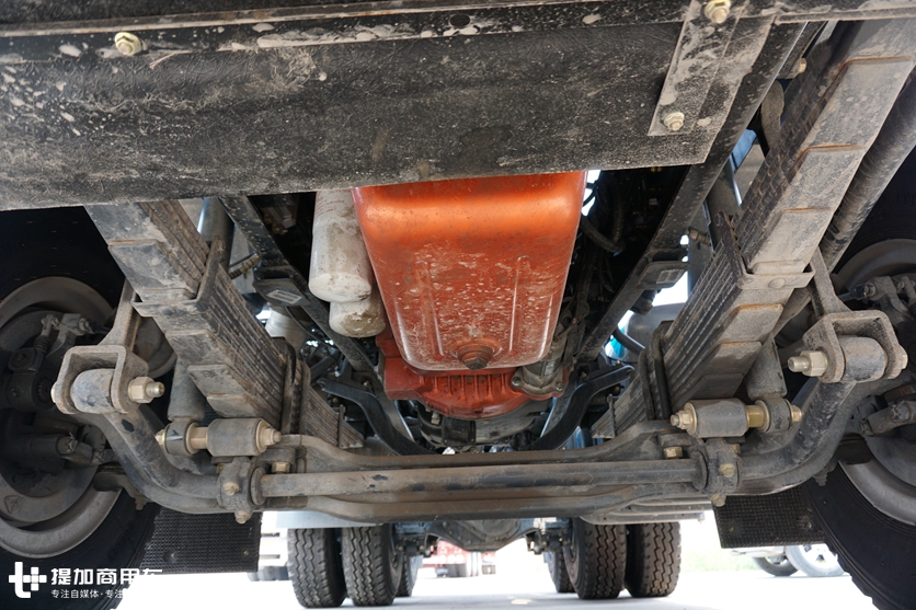 买了辆卡车跑货运,该怎么配轮胎,冬季又用什么胎?老司机告诉您方法 - 第9张 - 提加商用车网 买了辆卡车跑货运,该怎么配轮胎,冬季又用什么胎?老司机告诉您方法 - 第9张