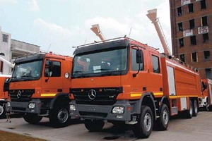 致敬默默身退的“烈火战车”,13年前的V8动力奔驰退役消防车实拍 - 第11张 - 提加商用车网 致敬默默身退的“烈火战车”,13年前的V8动力奔驰退役消防车实拍 - 第11张