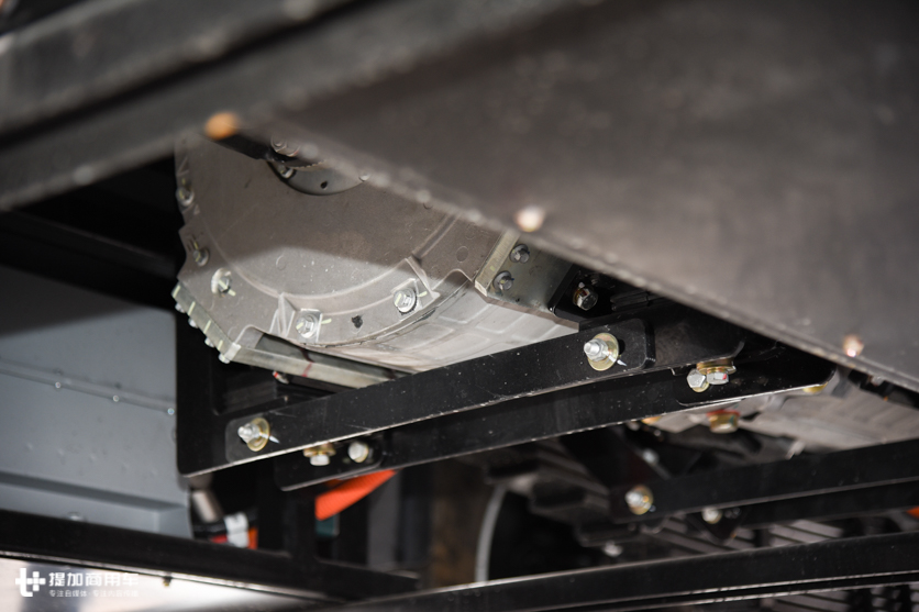 适用港口码头,能牵引56吨,带您见识三一最新亮相的电动重卡 - 第5张 - 提加商用车网 适用港口码头,能牵引56吨,带您见识三一最新亮相的电动重卡 - 第5张