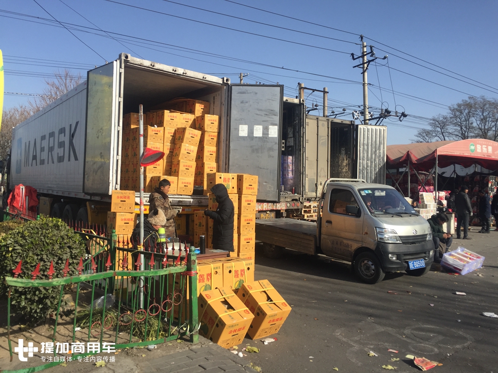 斯堪尼亚,沃尔沃、曼恩,在北京新发地逛了一圈发现尽是高端卡车 - 第7张 - 提加商用车网 斯堪尼亚,沃尔沃、曼恩,在北京新发地逛了一圈发现尽是高端卡车 - 第7张