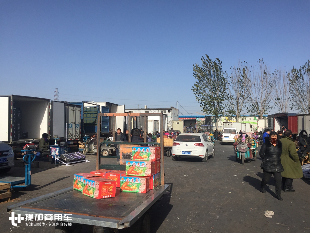 斯堪尼亚,沃尔沃、曼恩,在北京新发地逛了一圈发现尽是高端卡车 - 第10张 - 提加商用车网 斯堪尼亚,沃尔沃、曼恩,在北京新发地逛了一圈发现尽是高端卡车 - 第10张