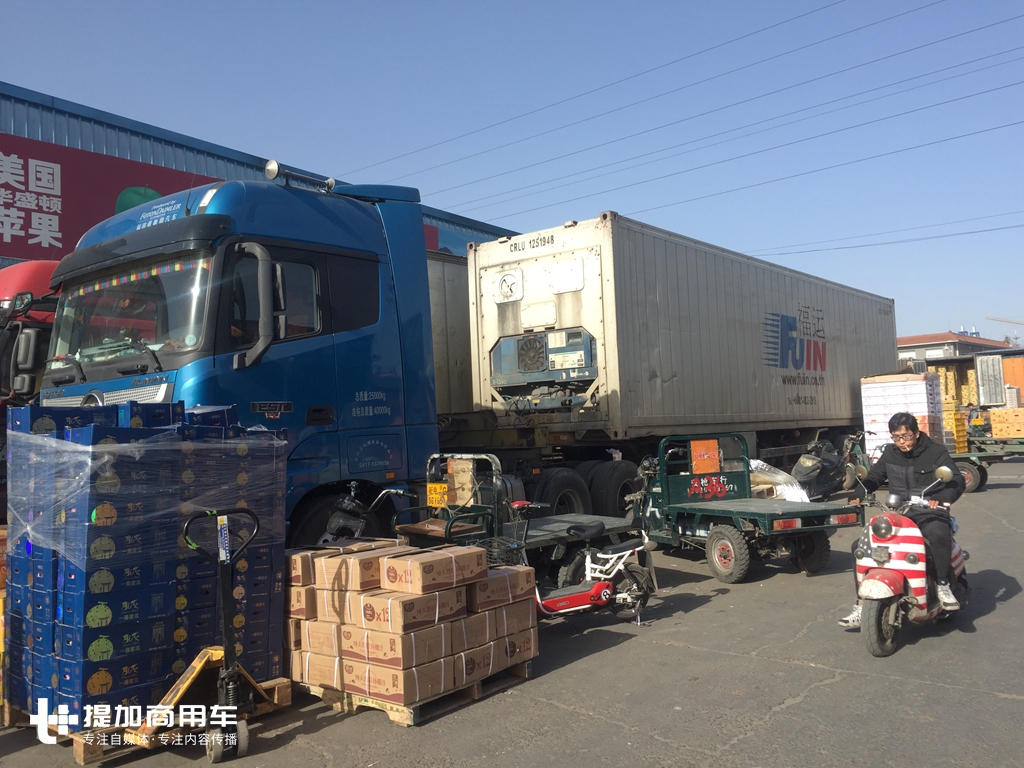 斯堪尼亚,沃尔沃、曼恩,在北京新发地逛了一圈发现尽是高端卡车 - 第31张 - 提加商用车网 斯堪尼亚,沃尔沃、曼恩,在北京新发地逛了一圈发现尽是高端卡车 - 第31张