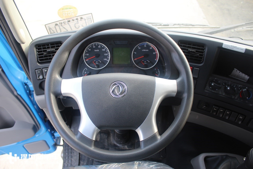 海蓝色涂装,承载力更强?带您见识全新东风天龙KC渣土自卸车 - 第9张 - 提加商用车网 海蓝色涂装,承载力更强?带您见识全新东风天龙KC渣土自卸车 - 第9张