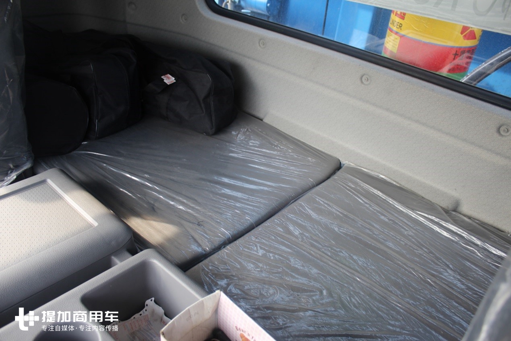 海蓝色涂装,承载力更强?带您见识全新东风天龙KC渣土自卸车 - 第14张 - 提加商用车网 海蓝色涂装,承载力更强?带您见识全新东风天龙KC渣土自卸车 - 第14张