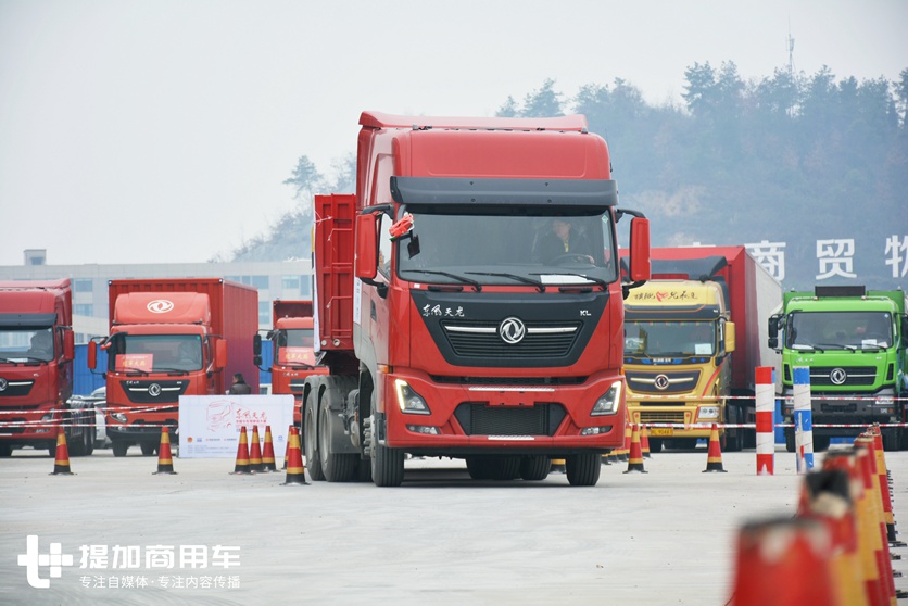 不到30岁小伙免费开走东风新天龙，2018东风天龙卡车驾驶员大赛落幕 - 第4张