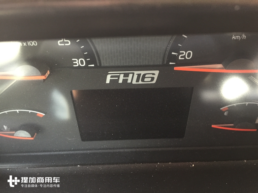 菜市场偶遇一辆沃尔沃卡车,一看不得了,660马力的FH16 - 第10张 - 提加商用车网 菜市场偶遇一辆沃尔沃卡车,一看不得了,660马力的FH16 - 第10张