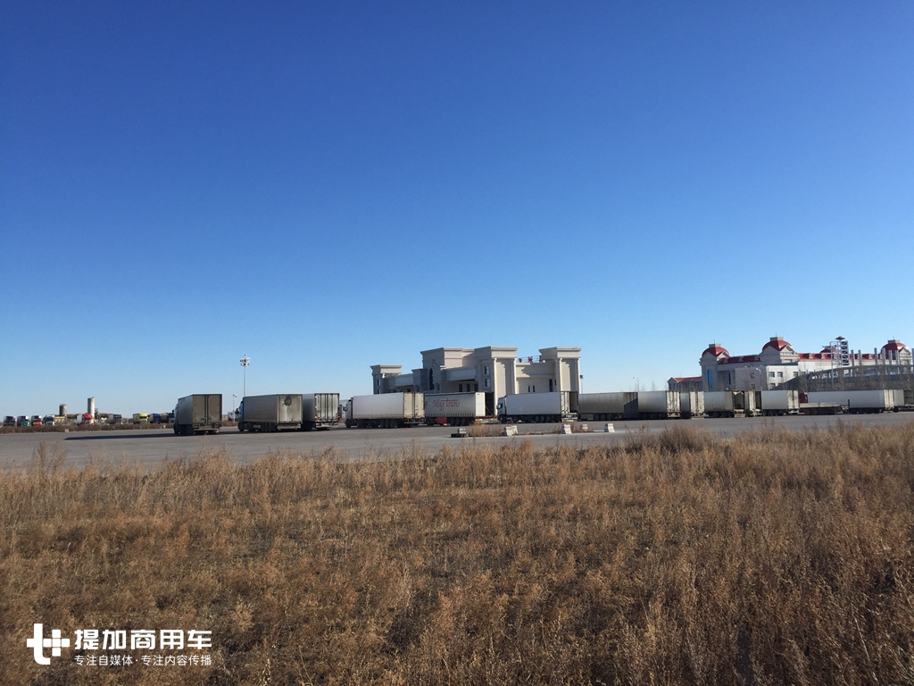 俄罗斯老司机都喜欢什么卡车?满洲里中俄口岸带您看来自俄罗斯的卡车 - 第11张 - 提加商用车网 俄罗斯老司机都喜欢什么卡车?满洲里中俄口岸带您看来自俄罗斯的卡车 - 第11张