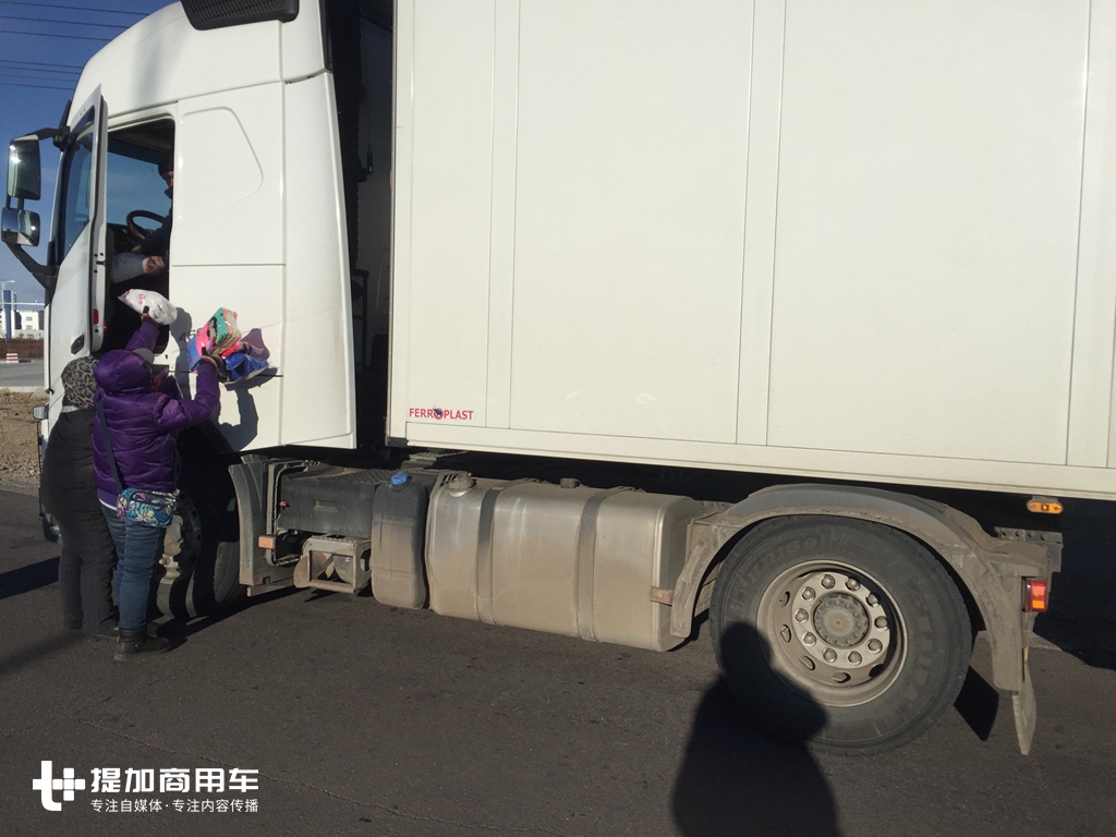 俄罗斯老司机都喜欢什么卡车?满洲里中俄口岸带您看来自俄罗斯的卡车 - 第15张 - 提加商用车网 俄罗斯老司机都喜欢什么卡车?满洲里中俄口岸带您看来自俄罗斯的卡车 - 第15张