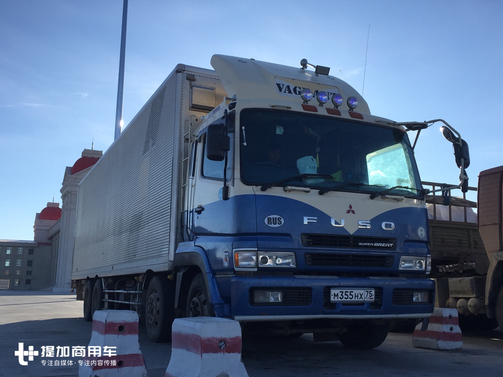 俄罗斯老司机都喜欢什么卡车?满洲里中俄口岸带您看来自俄罗斯的卡车 - 第35张 - 提加商用车网 俄罗斯老司机都喜欢什么卡车?满洲里中俄口岸带您看来自俄罗斯的卡车 - 第35张