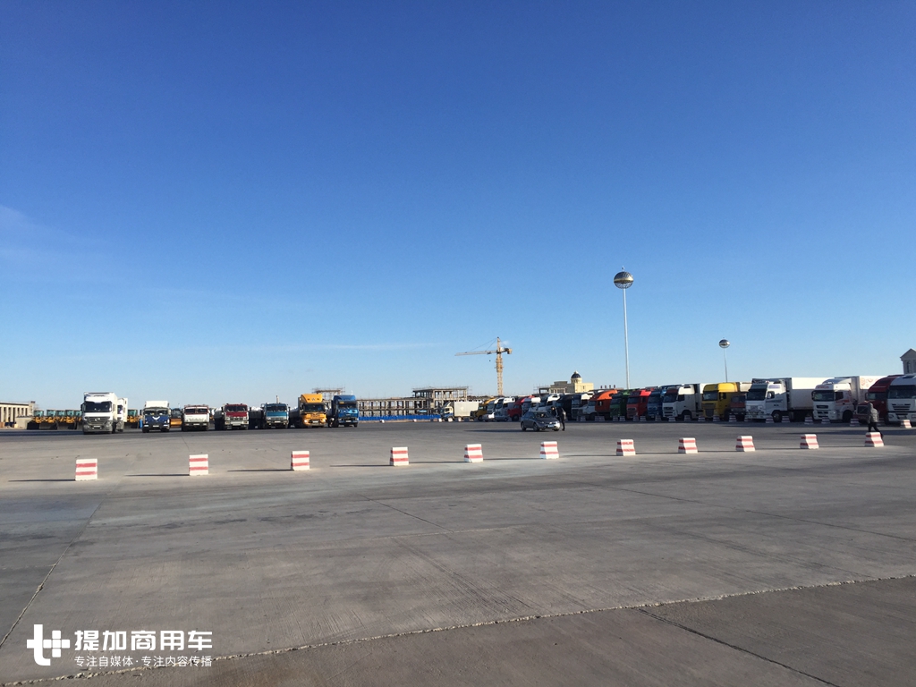 20年车龄的仍然在跑,俄罗斯卡车真耐用,满洲里拍车第二弹 - 第2张 - 提加商用车网 20年车龄的仍然在跑,俄罗斯卡车真耐用,满洲里拍车第二弹 - 第2张