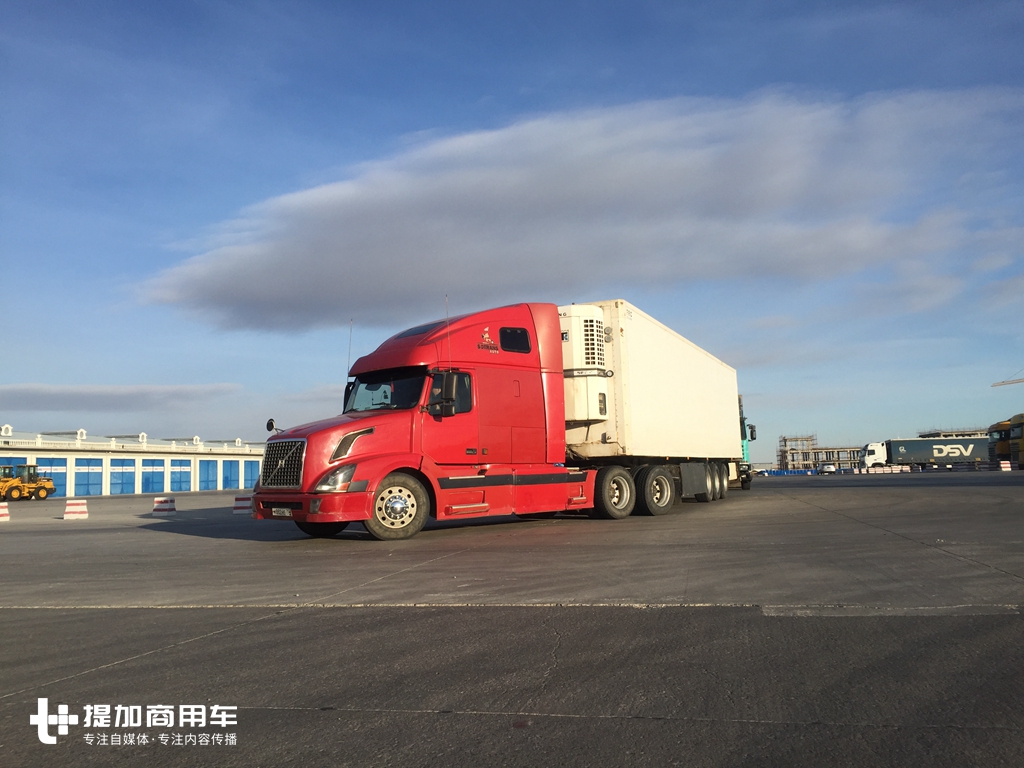 20年车龄的仍然在跑,俄罗斯卡车真耐用,满洲里拍车第二弹 - 第18张 - 提加商用车网 20年车龄的仍然在跑,俄罗斯卡车真耐用,满洲里拍车第二弹 - 第18张