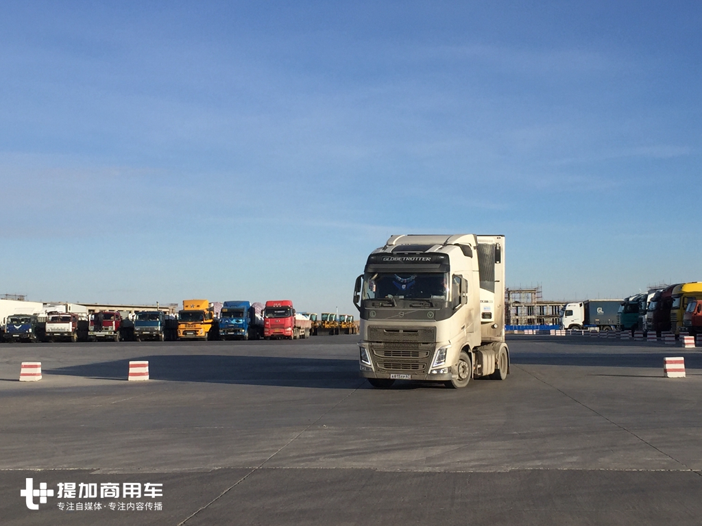 20年车龄的仍然在跑,俄罗斯卡车真耐用,满洲里拍车第二弹 - 第22张 - 提加商用车网 20年车龄的仍然在跑,俄罗斯卡车真耐用,满洲里拍车第二弹 - 第22张