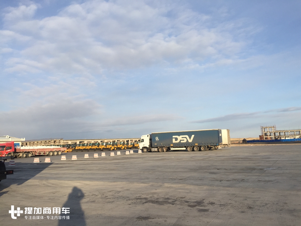 20年车龄的仍然在跑,俄罗斯卡车真耐用,满洲里拍车第二弹 - 第41张 - 提加商用车网 20年车龄的仍然在跑,俄罗斯卡车真耐用,满洲里拍车第二弹 - 第41张