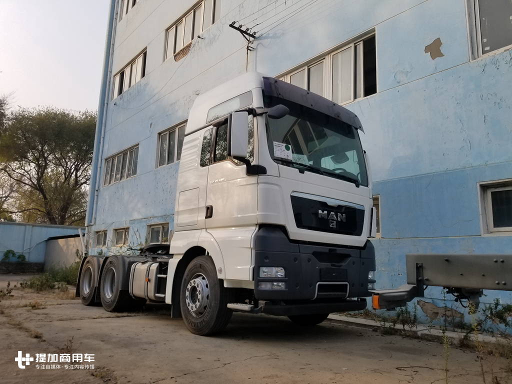 德国曼恩TGX最高配卡车，被国内车企买回来闲置8年，原因大家都懂 - 第1张
