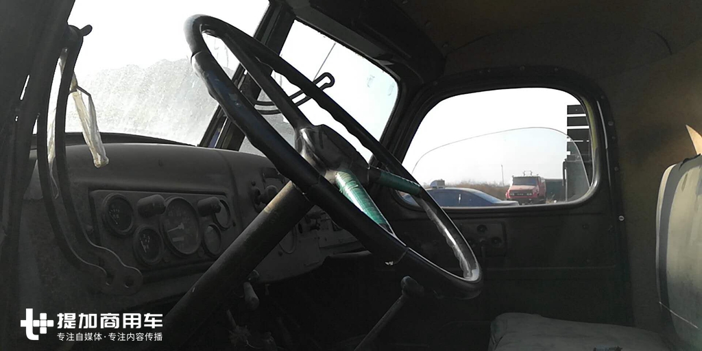 永远的汽车活化石,再带大家领略新中国第一辆卡车解放CA10的魅力 - 第8张 - 提加商用车网 永远的汽车活化石,再带大家领略新中国第一辆卡车解放CA10的魅力 - 第8张