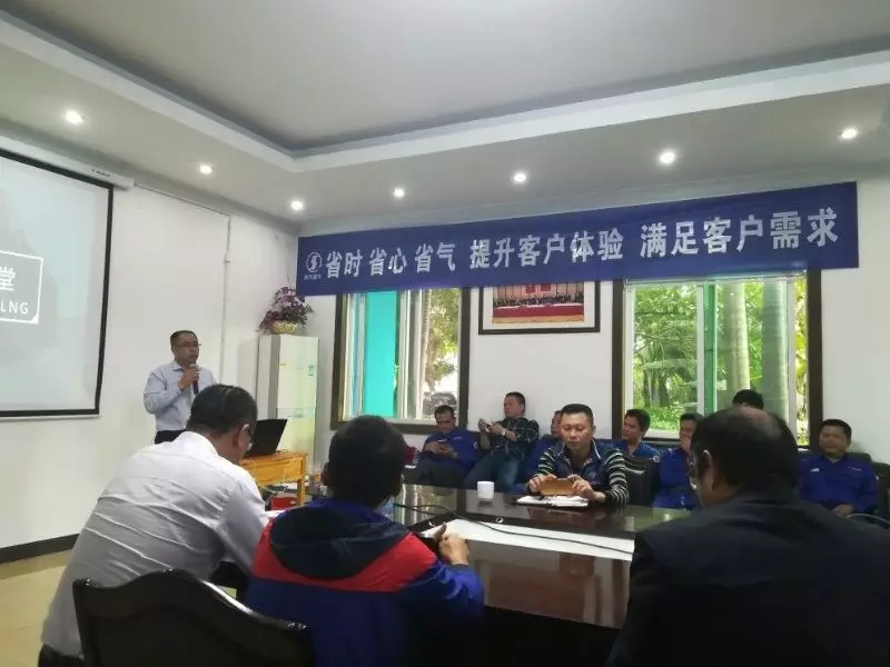 天涯海角任驰骋,纵横天下筑不凡 ——首届陕汽重卡“驾驶技巧特训营”盛大启航 - 第4张 - 提加商用车网 天涯海角任驰骋,纵横天下筑不凡 ——首届陕汽重卡“驾驶技巧特训营”盛大启航 - 第4张