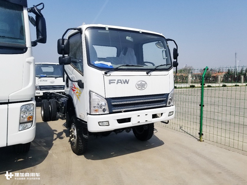 独家 4x4全驱的解放虎v自卸见过吗 上大山下深坑 越野能力好比小坦克 提加商用车网 独家 4x4全驱的解放虎v自卸见过吗 上大山下深坑 越野能力好比小坦克 提加商用车网