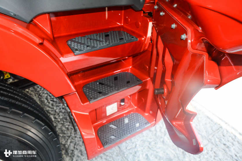 更人性化的升级，让高端卡车更亲民，带您领略欧曼超级重卡2019款的魅力 - 第2张