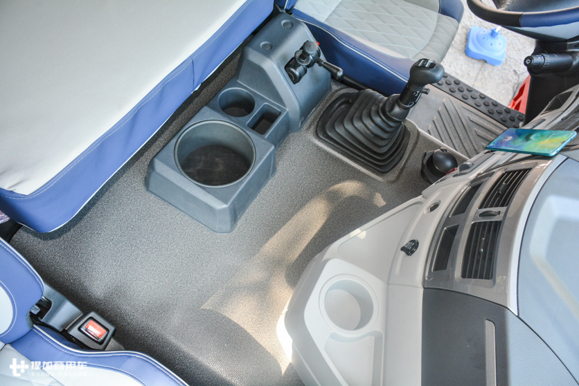 更人性化的升级，让高端卡车更亲民，带您领略欧曼超级重卡2019款的魅力 - 第4张