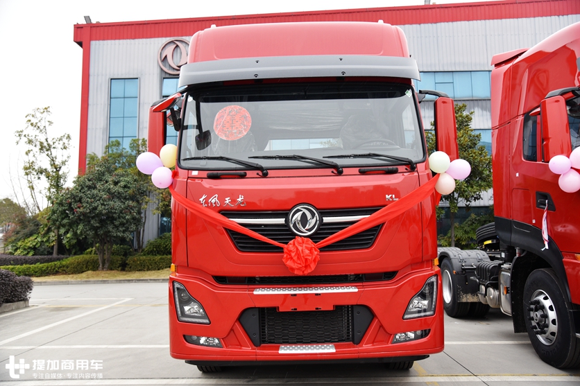 畅销10年后终于迎来大改款，先带您看下沃尔沃技术升级下的新天龙到底如何 - 第1张