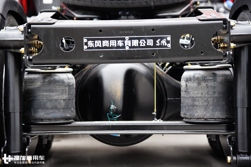 畅销10年后终于迎来大改款，先带您看下沃尔沃技术升级下的新天龙到底如何 - 第13张