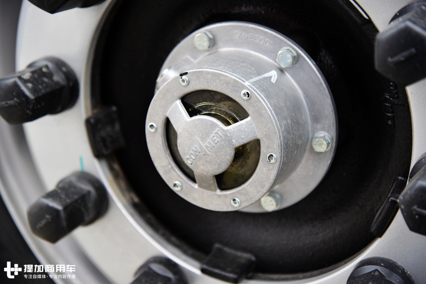 畅销10年后终于迎来大改款，先带您看下沃尔沃技术升级下的新天龙到底如何 - 第20张