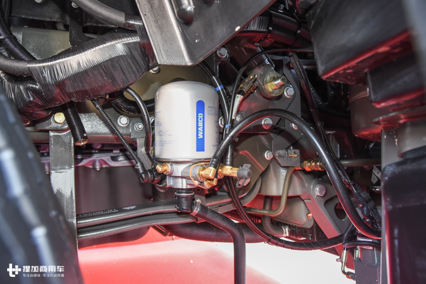 1100升油箱,独立暖风和燃油水暖,重汽T7国六产品最大才500马力? - 第9张 - 提加商用车网 1100升油箱,独立暖风和燃油水暖,重汽T7国六产品最大才500马力? - 第9张