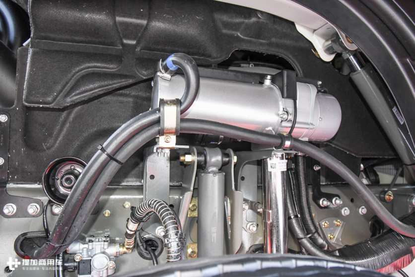 1100升油箱,独立暖风和燃油水暖,重汽T7国六产品最大才500马力? - 第12张 - 提加商用车网 1100升油箱,独立暖风和燃油水暖,重汽T7国六产品最大才500马力? - 第12张